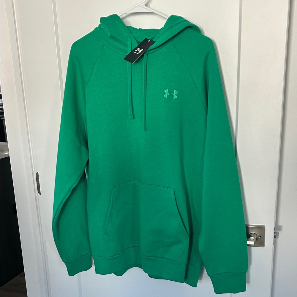 Under Armour Men's Bright Celtics Green Hoodie Pullover Great for 🏀 Playoffs